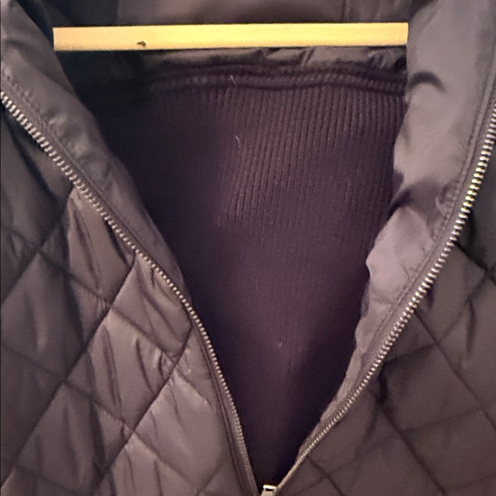 Liverpool Women's Black Quilted Hooded Jacket - Picture 7 of 7